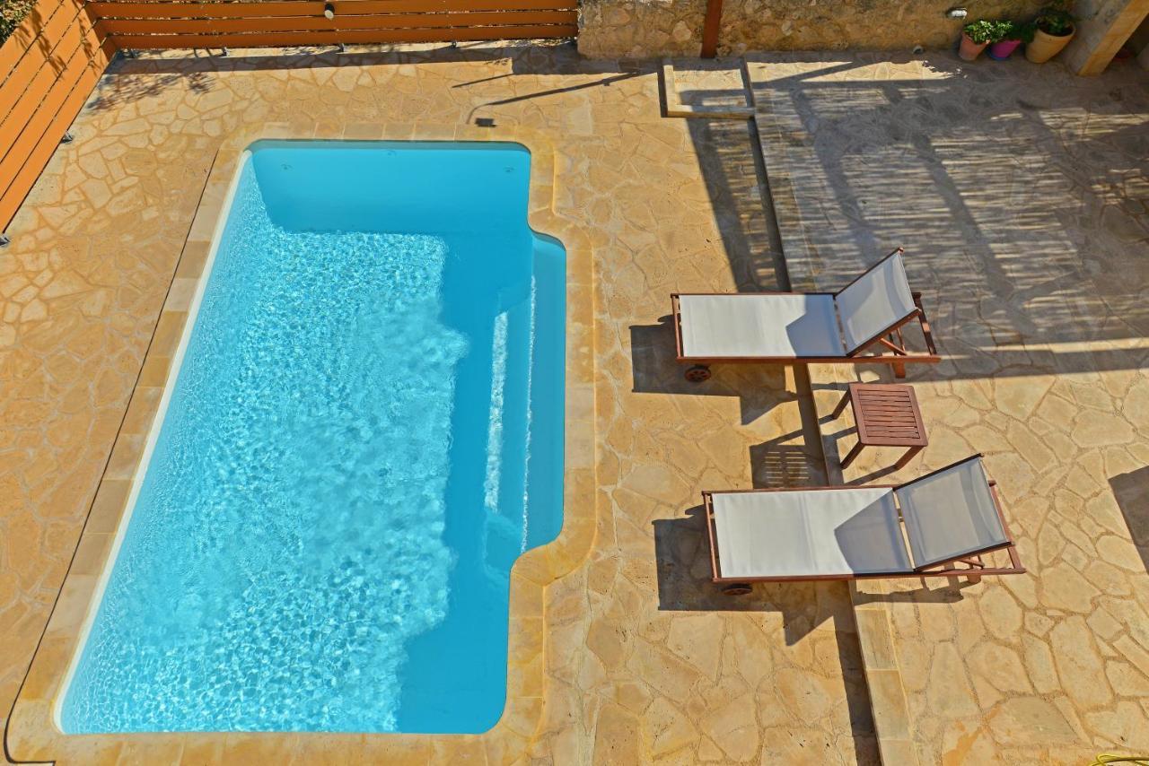 VILLA KONSTANTINOS 6 bedrooms Aegina Exterior foto
