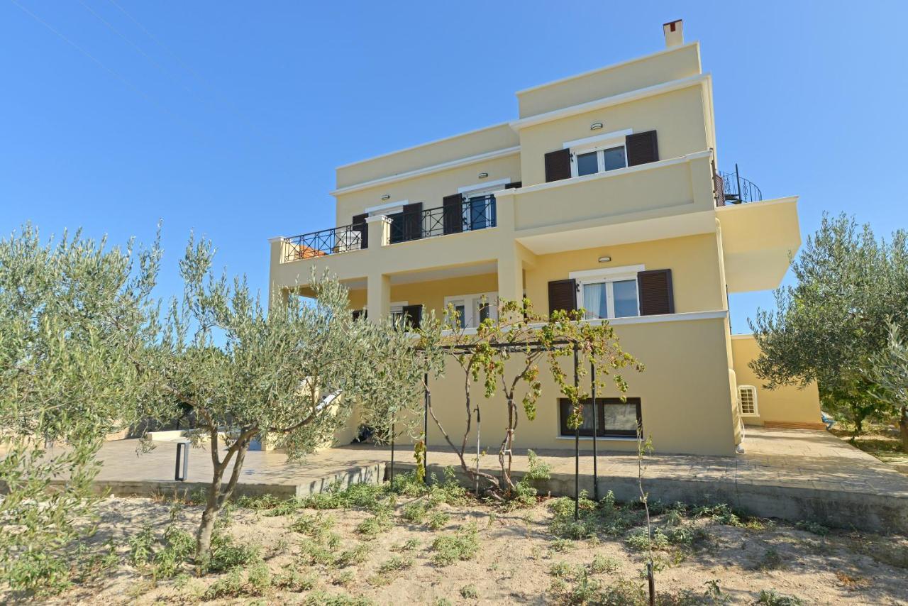 VILLA KONSTANTINOS 6 bedrooms Aegina Exterior foto