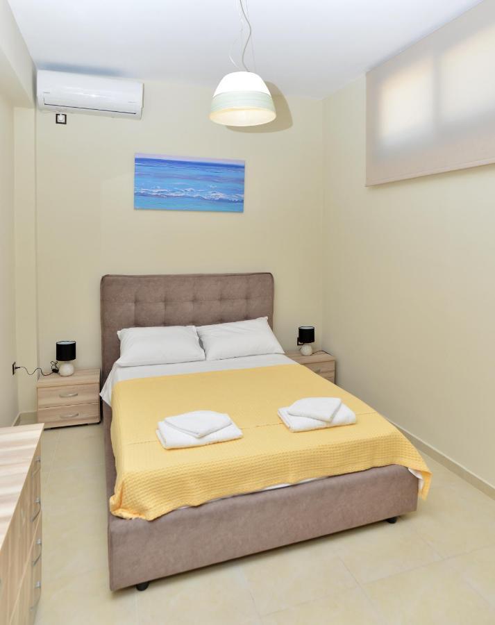 VILLA KONSTANTINOS 6 bedrooms Aegina Exterior foto