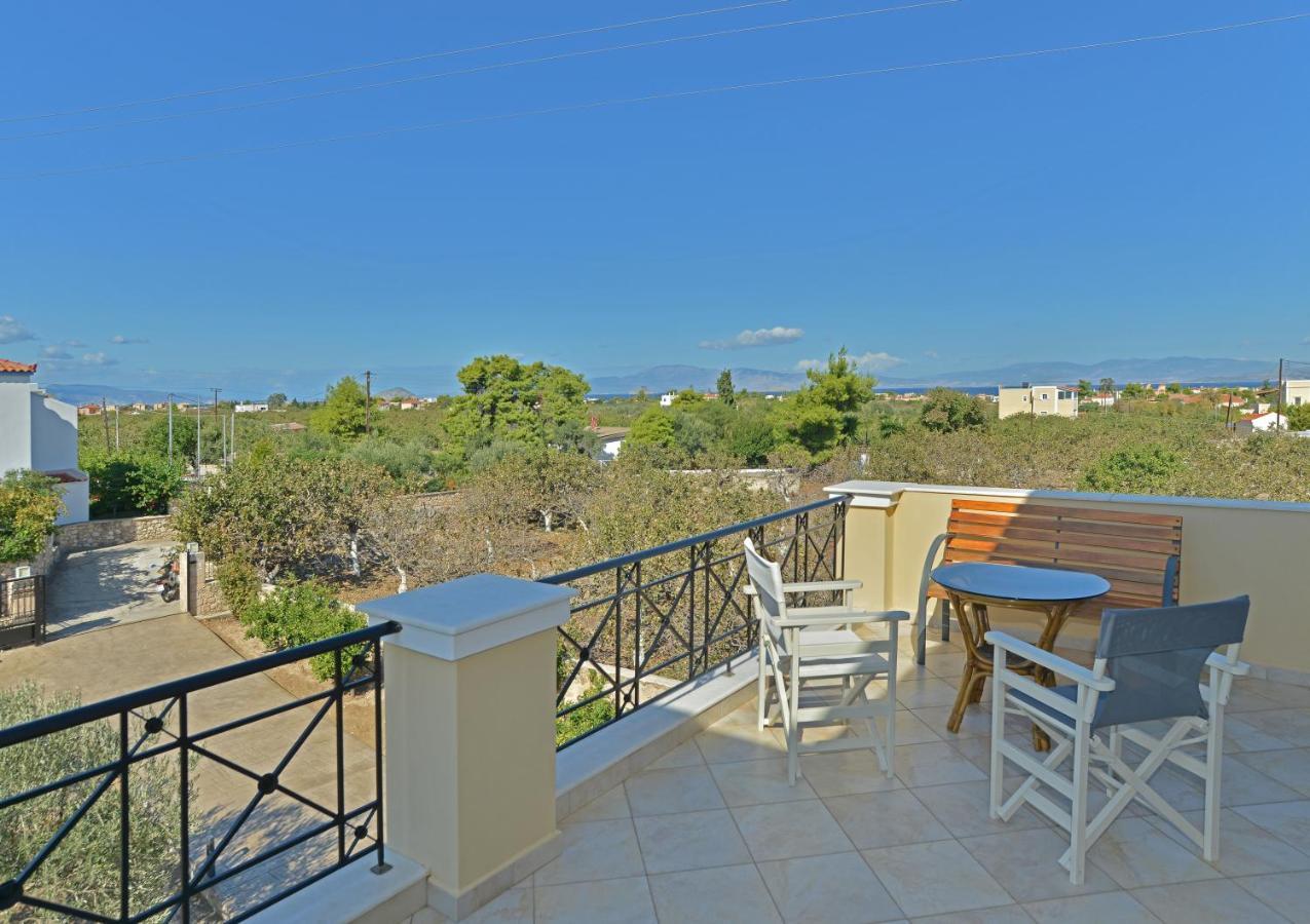 VILLA KONSTANTINOS 6 bedrooms Aegina Exterior foto